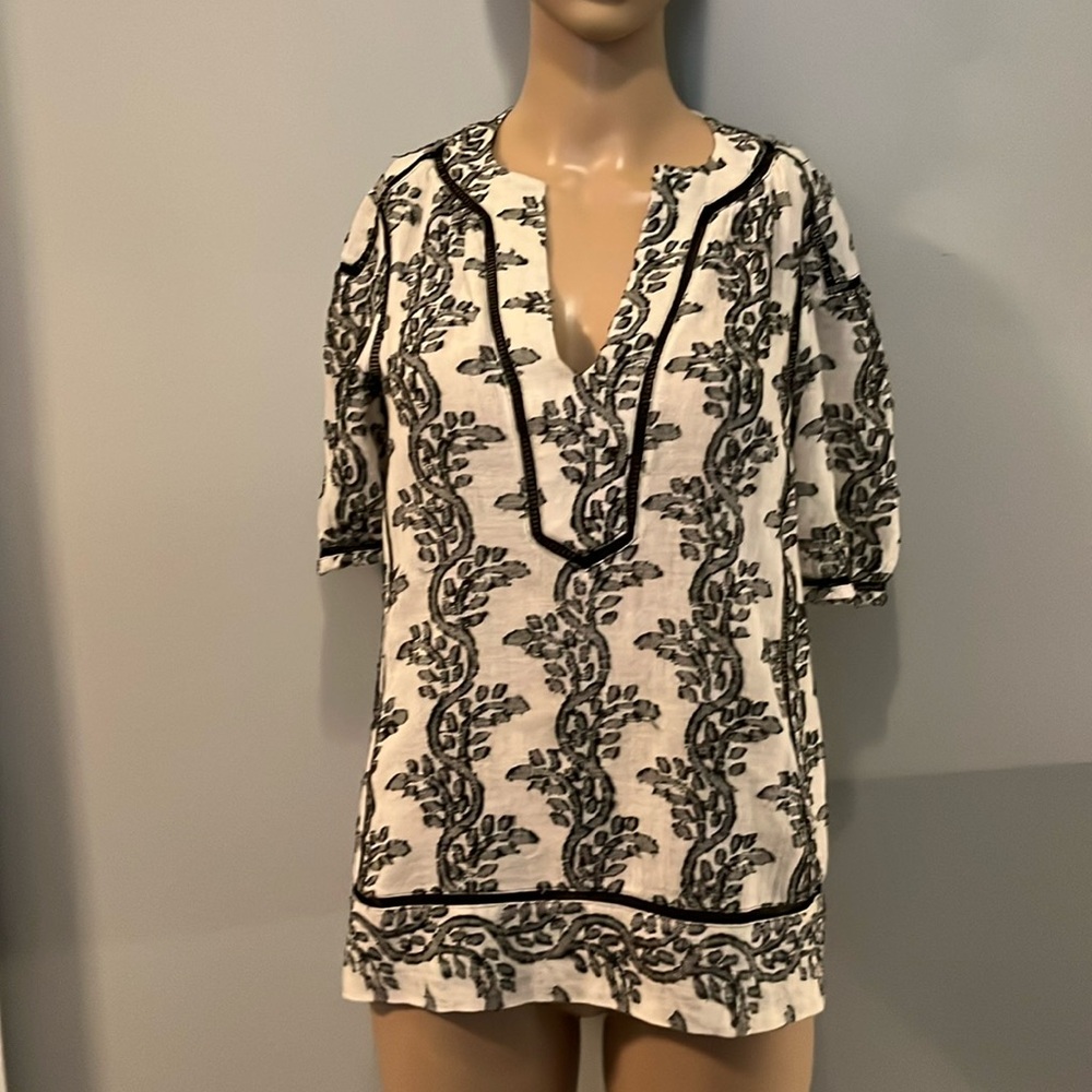 BCBGMaxazria Top